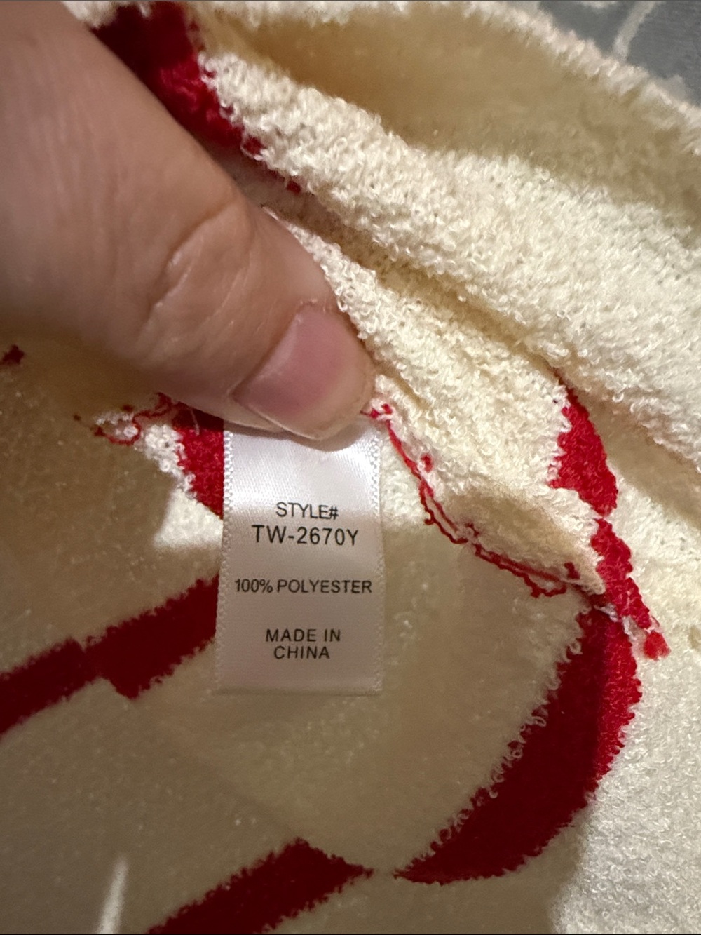 NWOT Cream & Red Striped Sleeveless Sweater - Picture 4 of 4